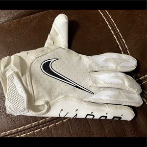 Nike Vapor Football Glove